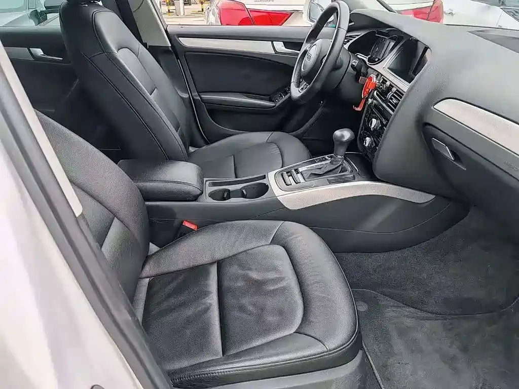 Audi A4L 2013