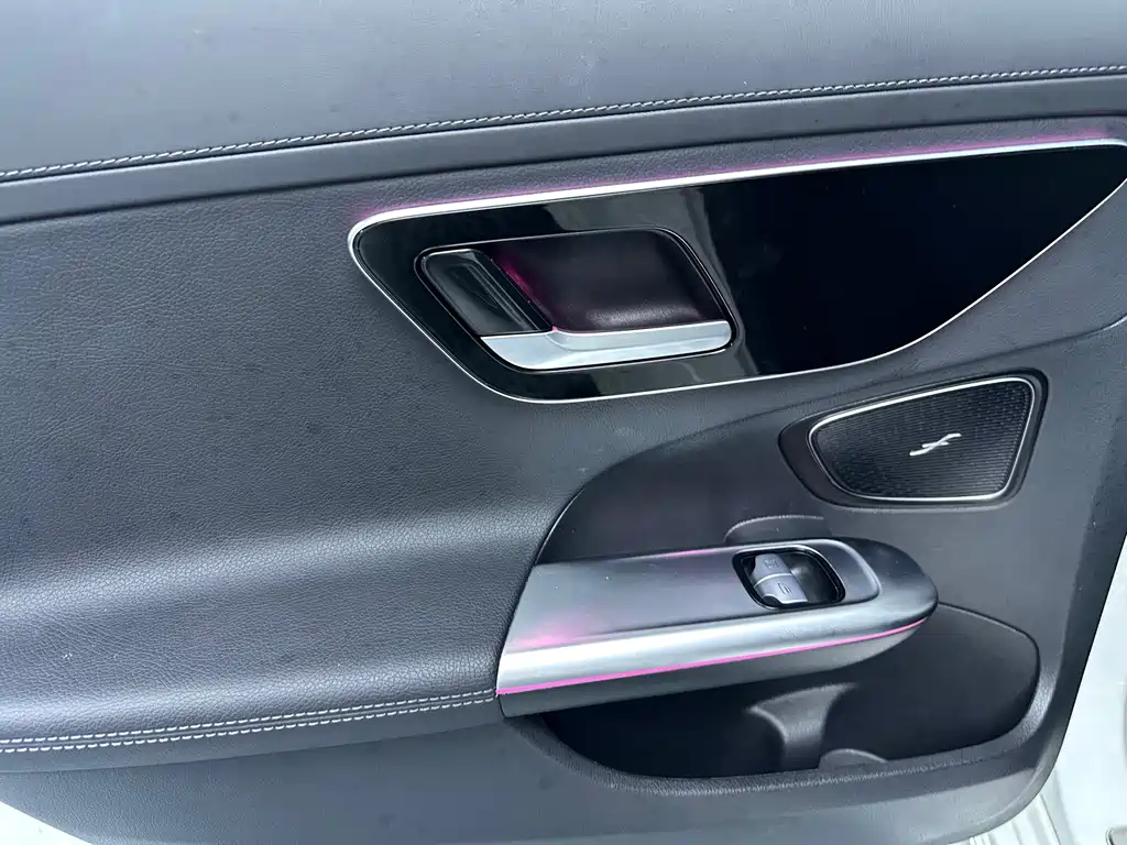 Mercedes-Benz C-Class 2022 — фото 13