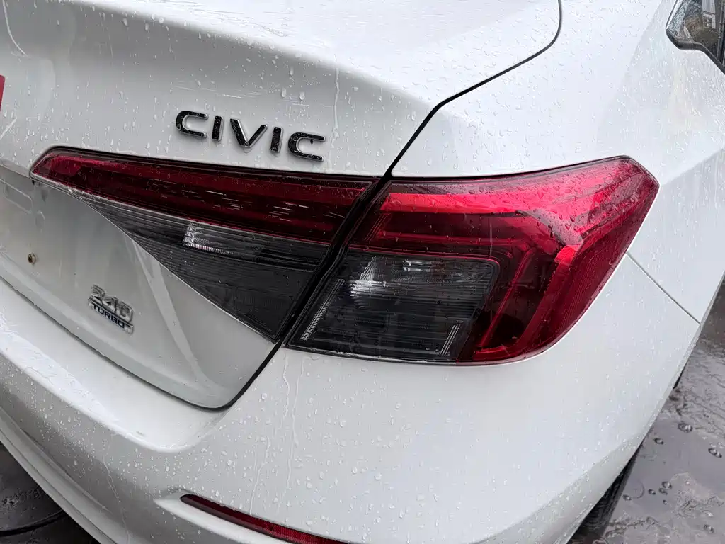 Honda Civic 2023 — фото 19