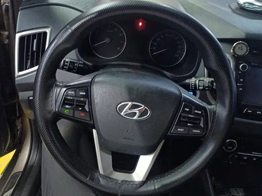Hyundai ix25 2014 — фото 15