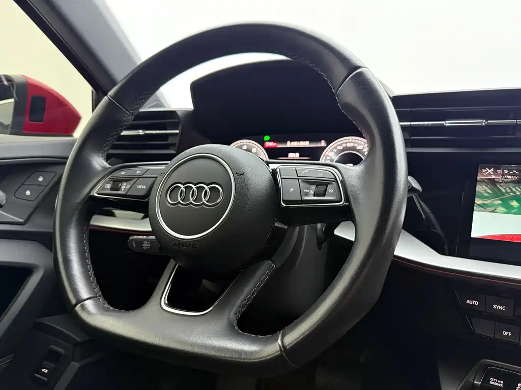 Audi A3 2023 — фото 16