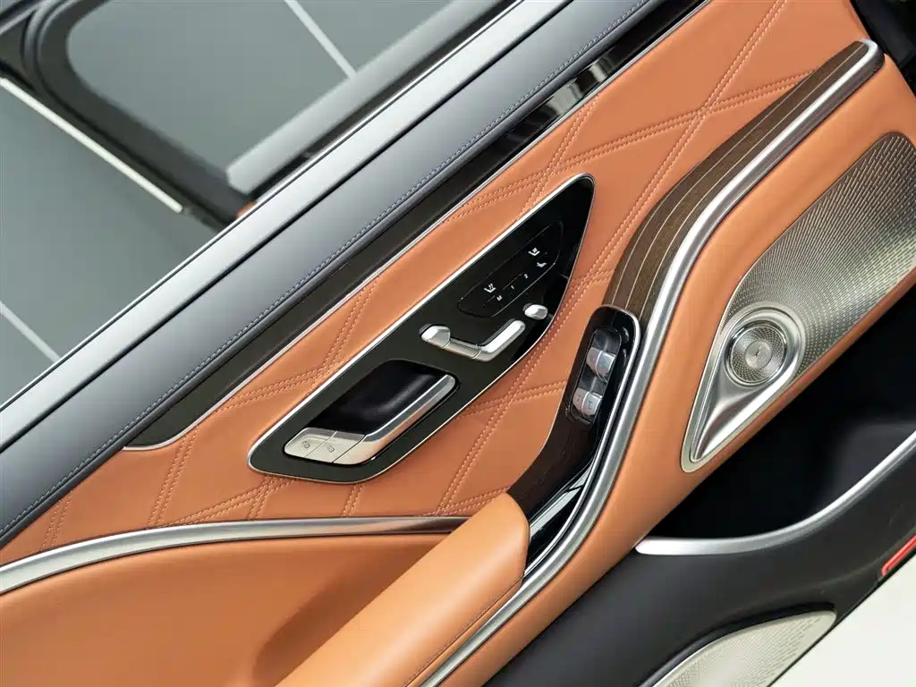 Mercedes-Benz S-Class 2023 — фото 16