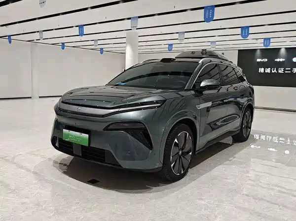 BYD Tang L 2025