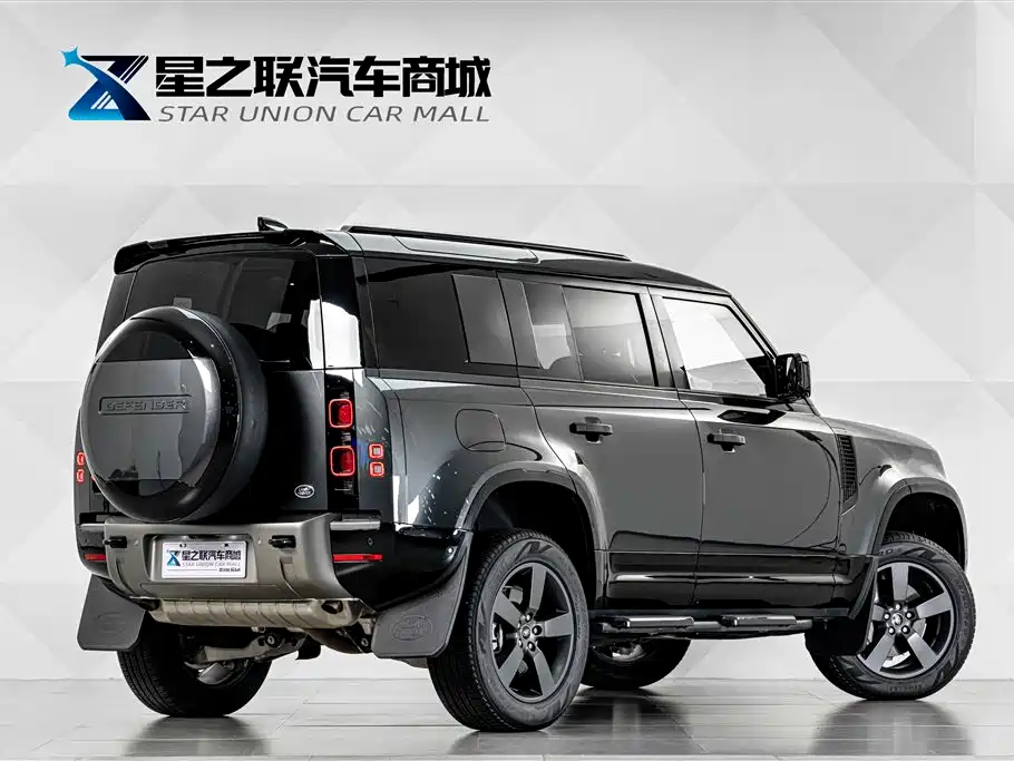 Land Rover Defender 2025