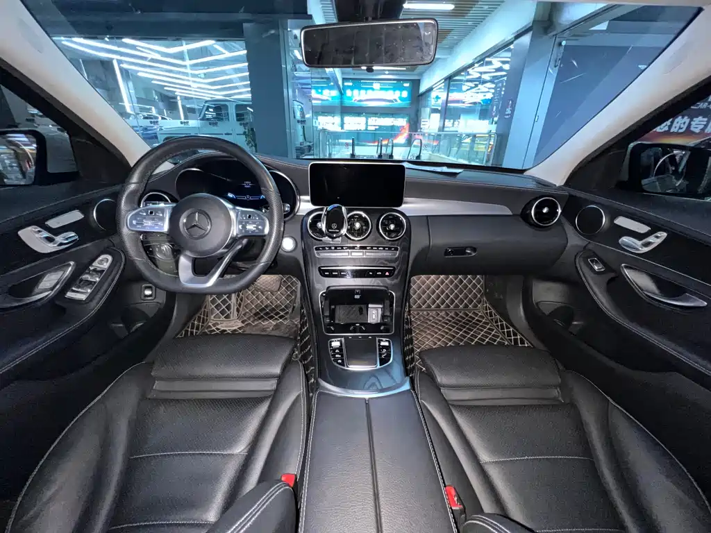 Mercedes-Benz C-Class 2021