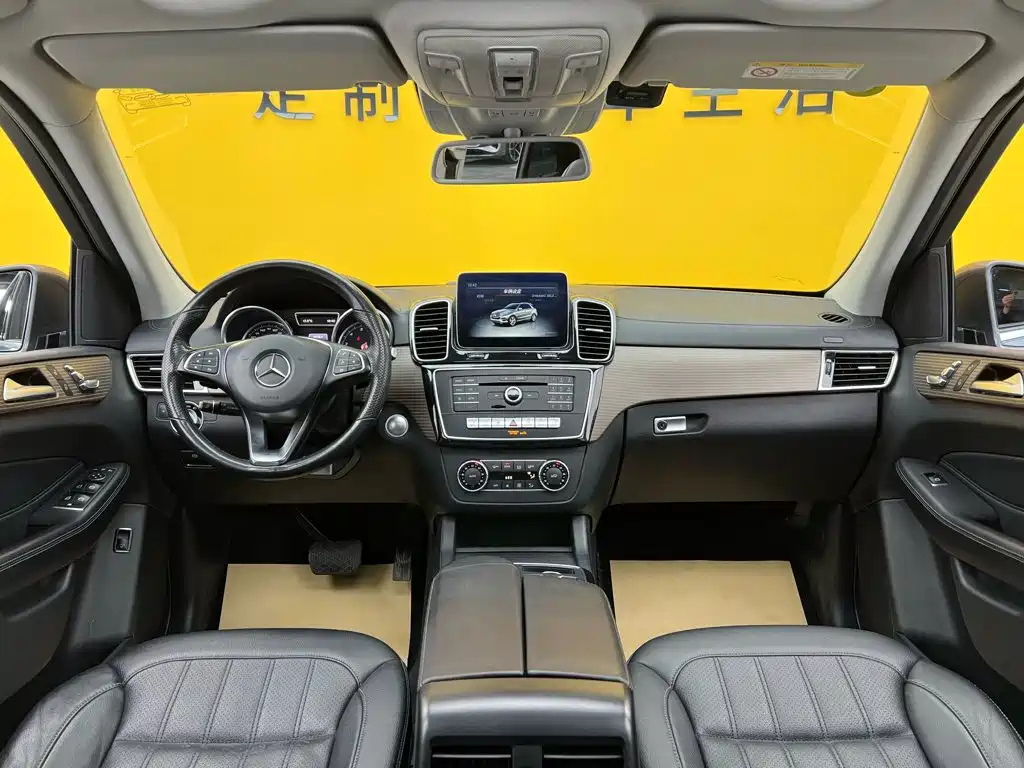 Mercedes-Benz GLE 2019 — фото 15