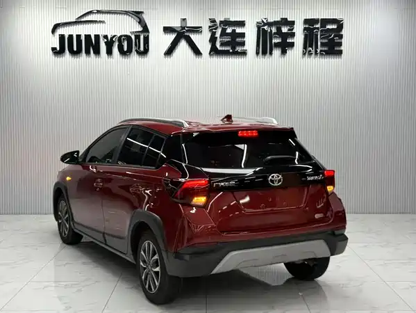 Toyota Yaris L 2023