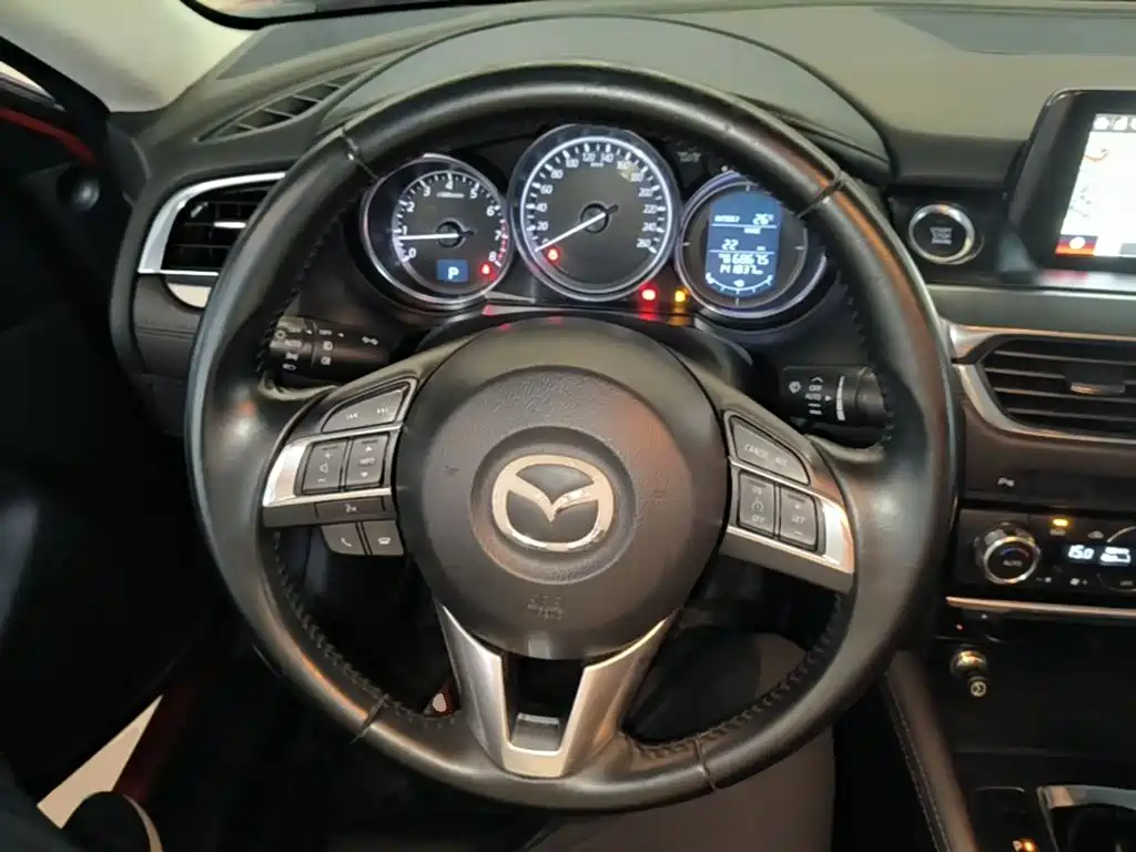 Mazda Atenza 2017 — фото 11