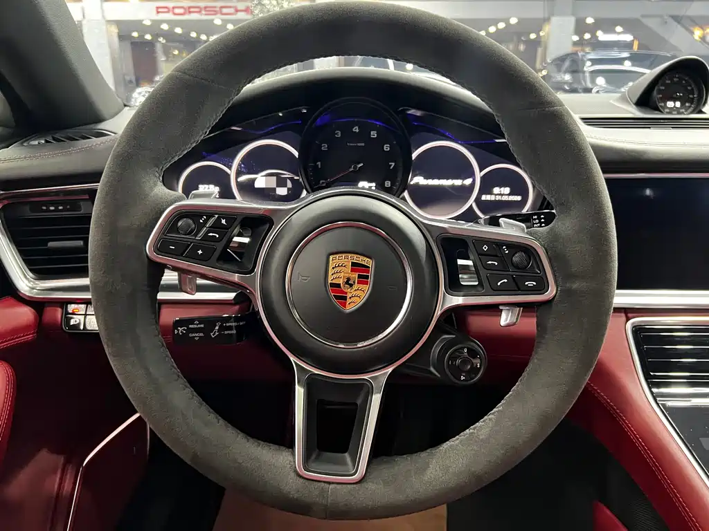 Porsche Panamera 2019 — фото 9