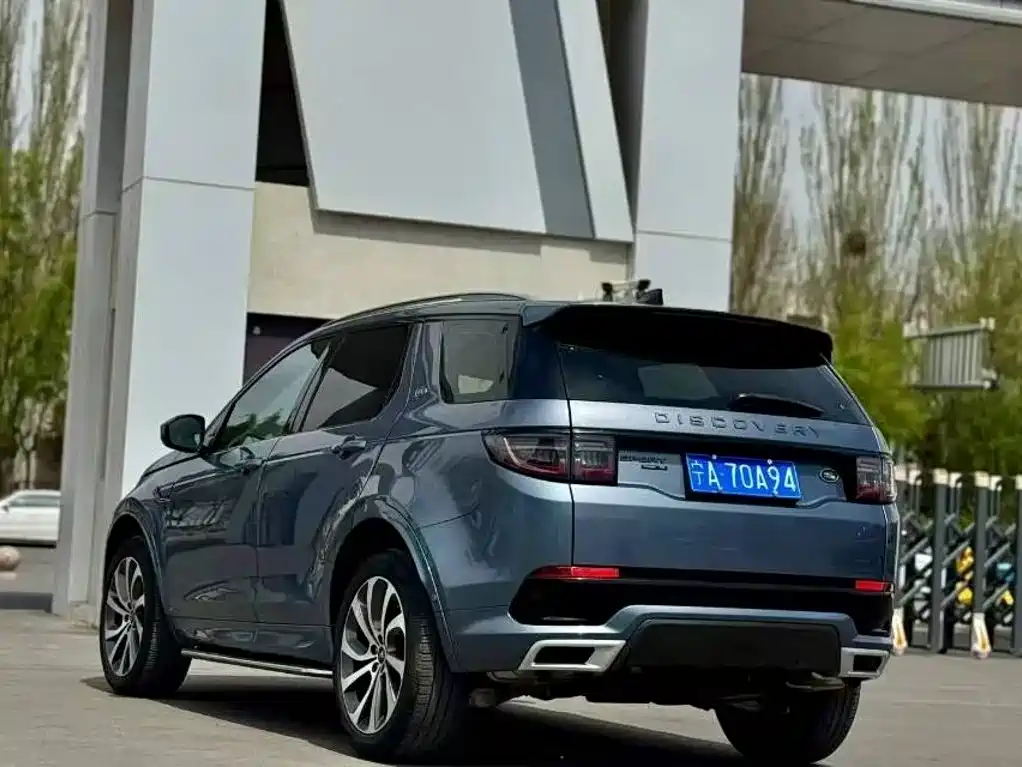 Land Rover Discovery Sport 2021 — фото 4