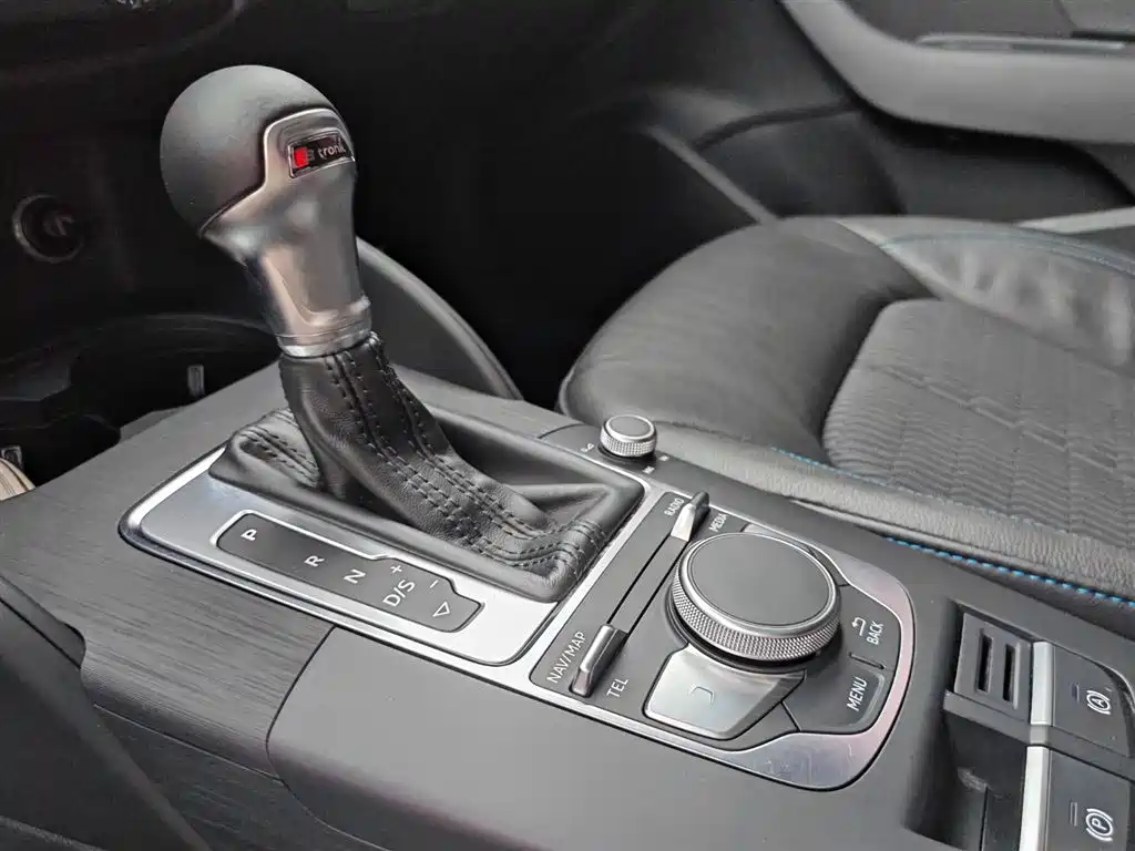 Audi A3 2019 — фото 13