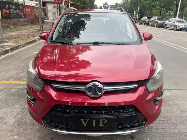 BAIC Shenbao X25 2016
