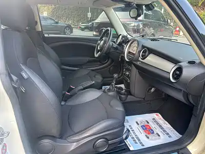 MINI MINI 2012