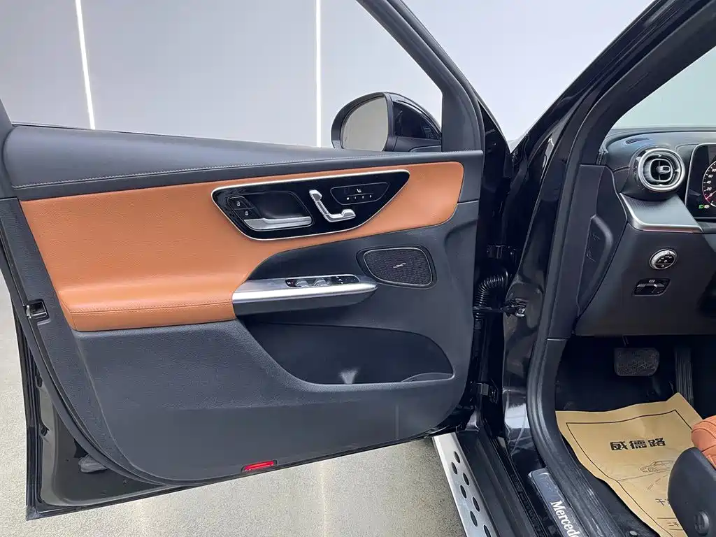 Mercedes-Benz GLC 2023 — фото 10