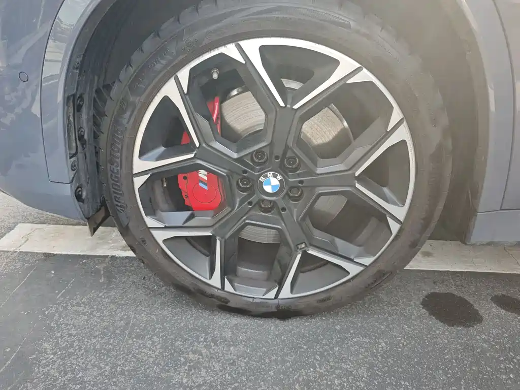 BMW X1 M35Li 2025