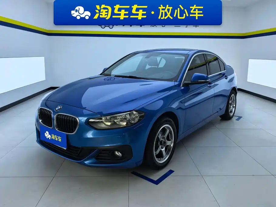 BMW 1 Series 2018 — фото 1