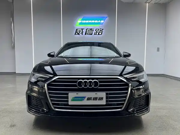 Audi A6L 2022