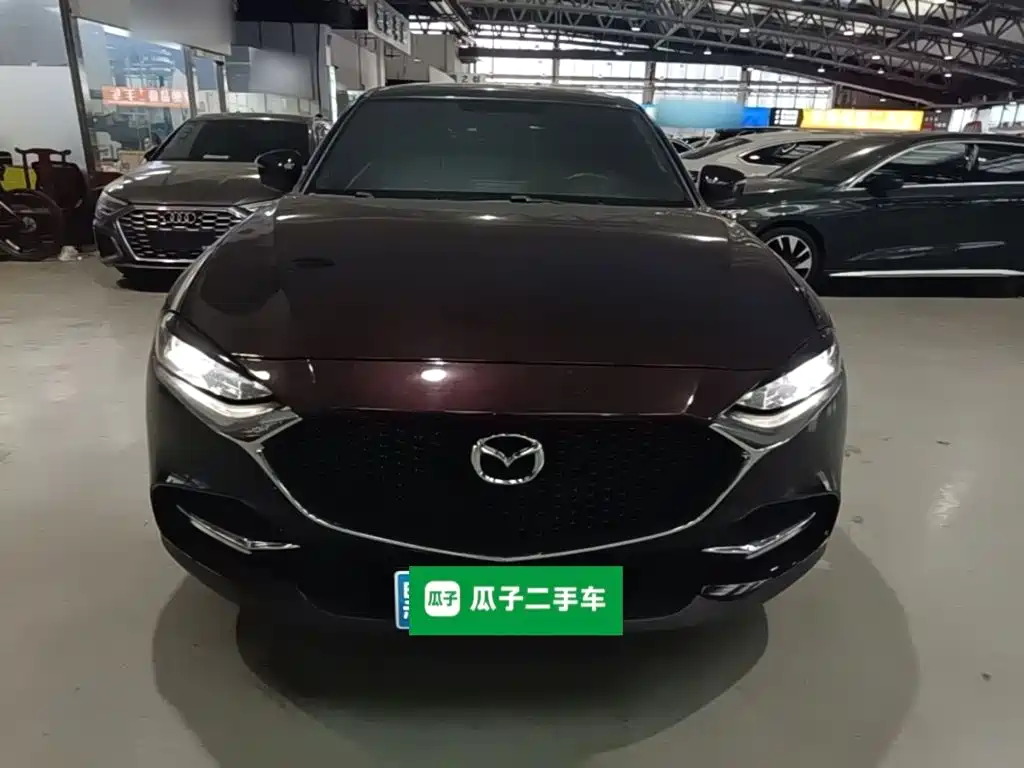 Mazda CX-4 2023 — фото 3
