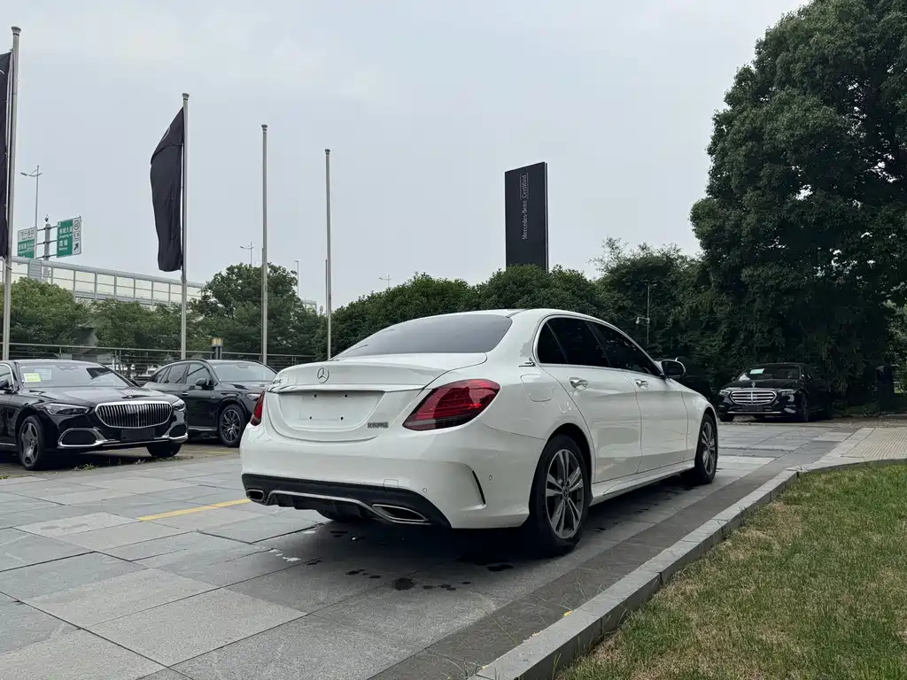 Mercedes-Benz C-Class 2020 — фото 16