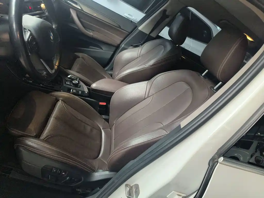 BMW X1 2018 — фото 11