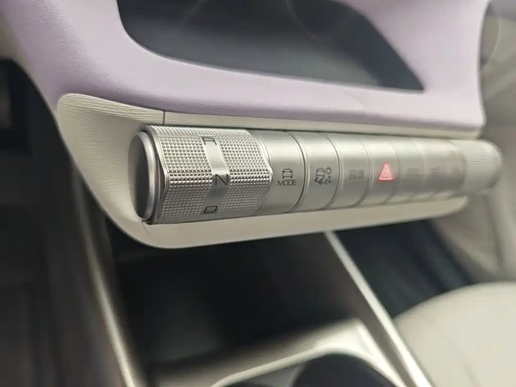BYD Dolphin 2022 — фото 14