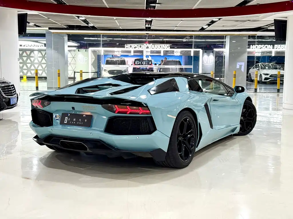 Lamborghini Aventador 2014 — фото 16