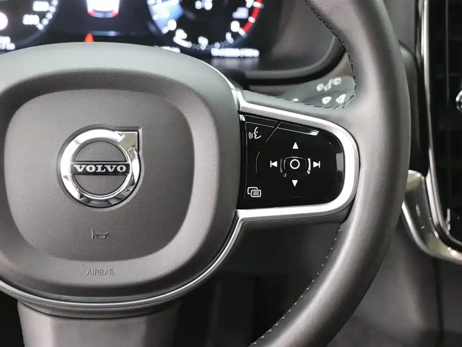 Volvo V90 2020 — фото 17