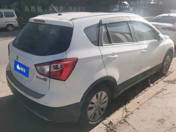 Suzuki S-Cross 2014