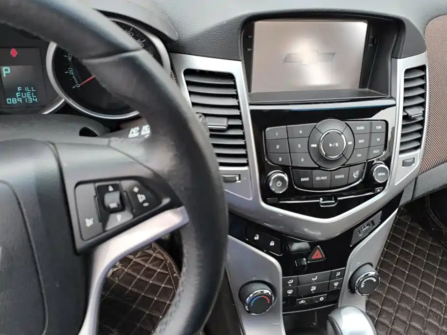 Chevrolet Cruze 2015 — фото 13
