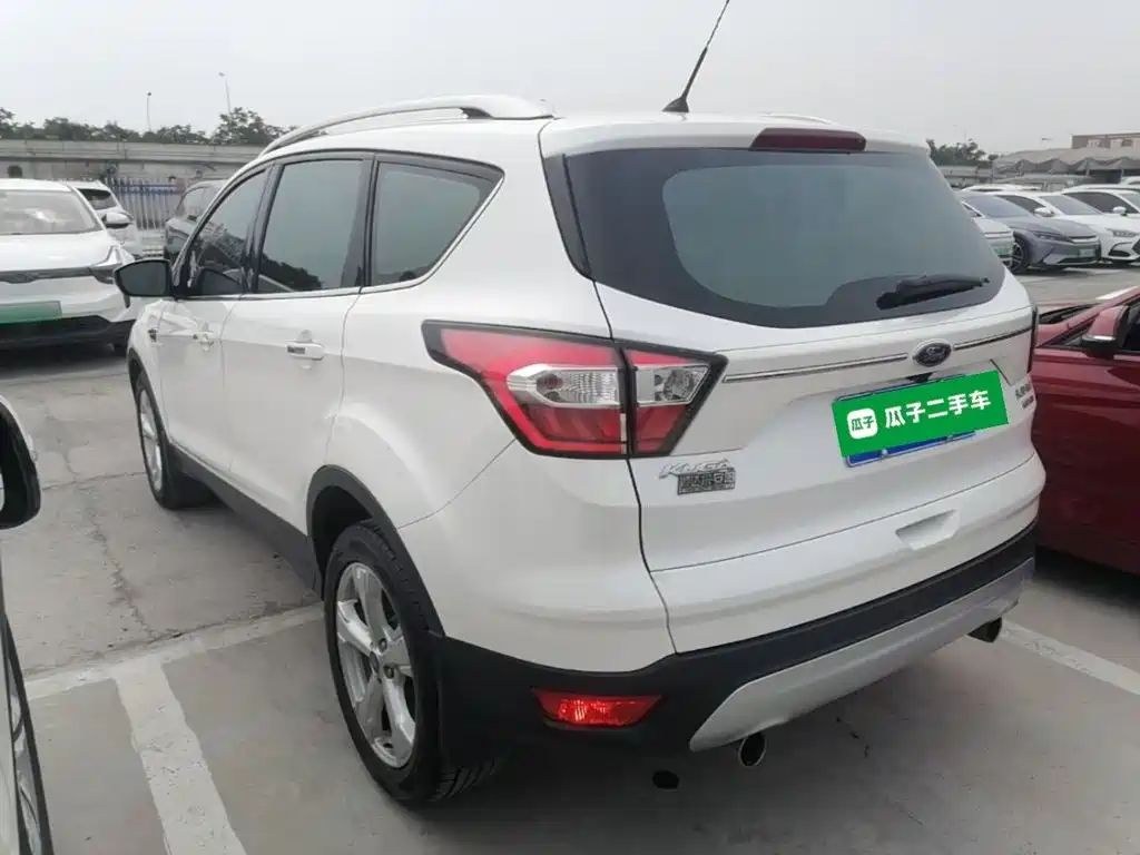 Ford Kuga 2016 — фото 5
