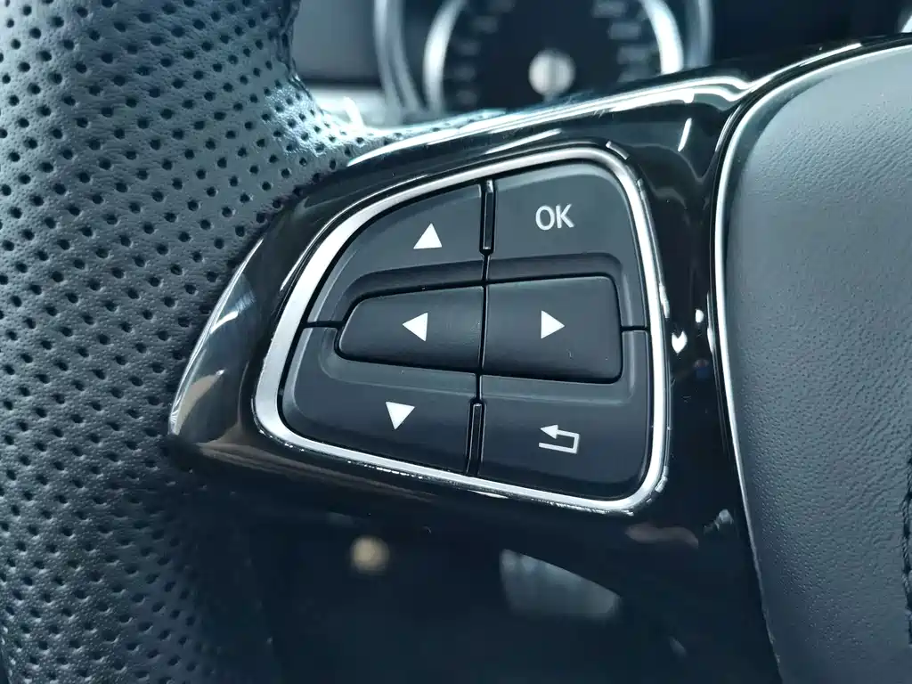 Mercedes-Benz M-Class 2015 — фото 14