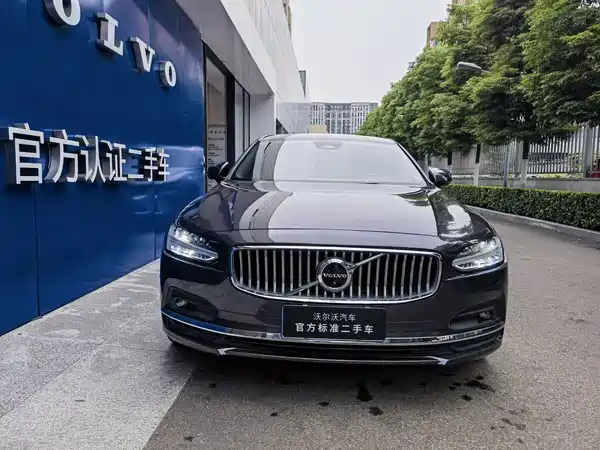Volvo S90 2022