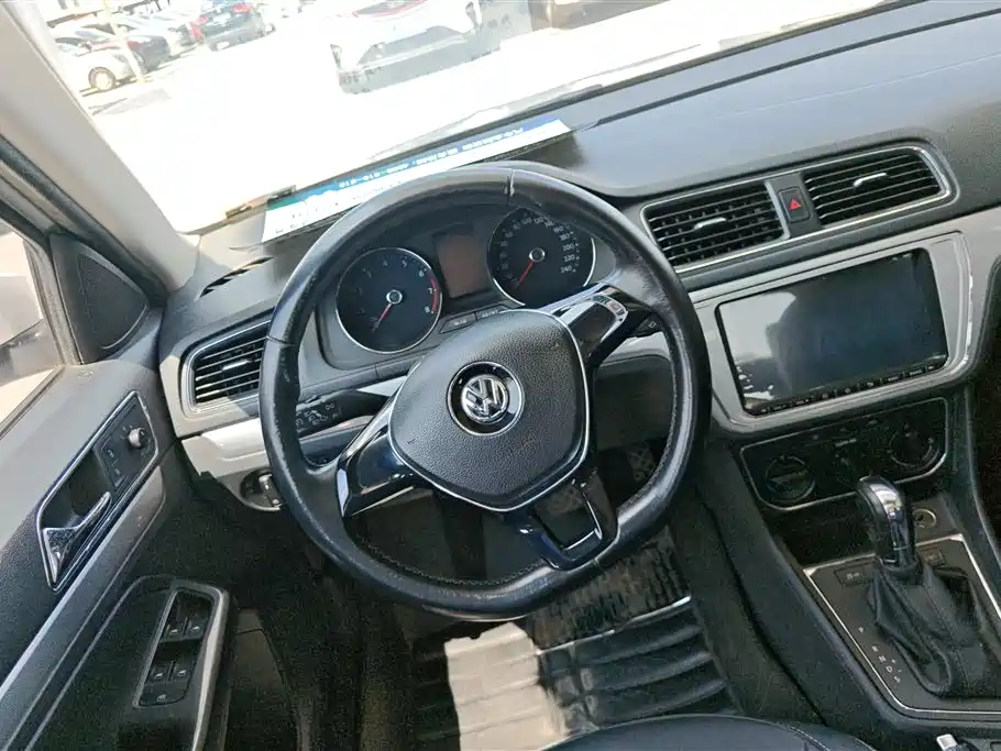 Volkswagen Gran Lavida 2015 — фото 15