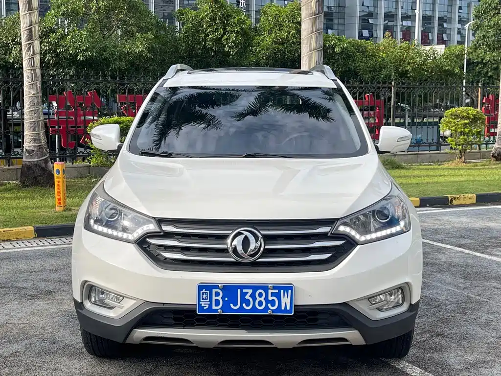 Dongfeng Fengshen AX7 2016 — фото 2