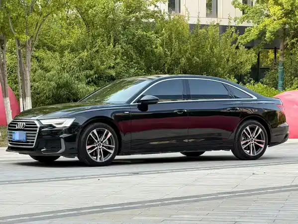 Audi A6L 2022