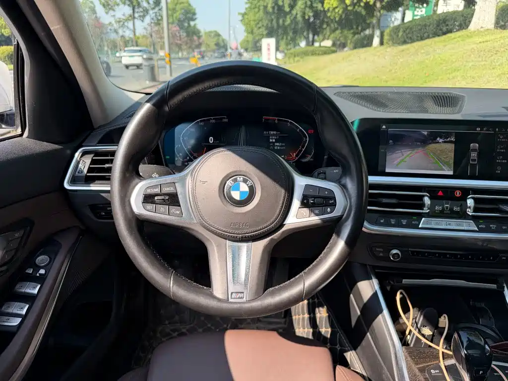 BMW 3 Series 2021 — фото 14