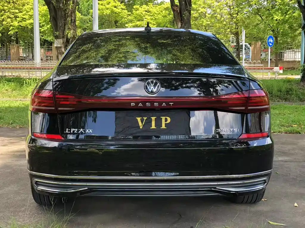 Volkswagen Passat 2022