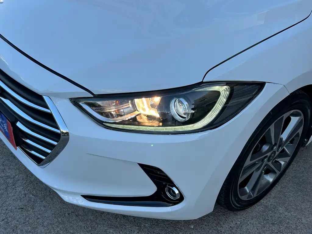 Hyundai Celesta 2016 — фото 16