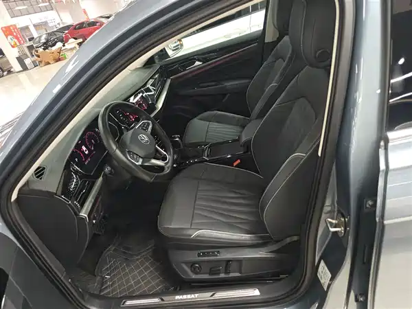 Volkswagen Passat 2022