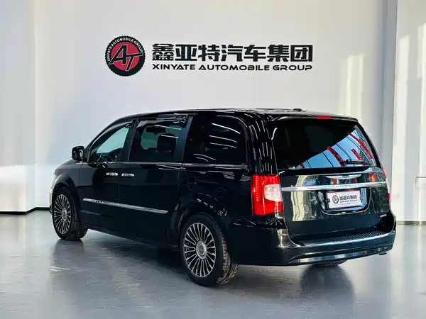 Chrysler Grand Voyager 2013