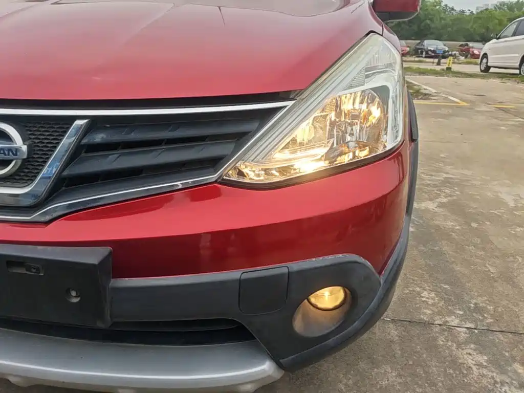 Nissan Livina 2015 — фото 24