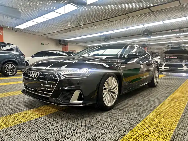 Audi A7L 2024