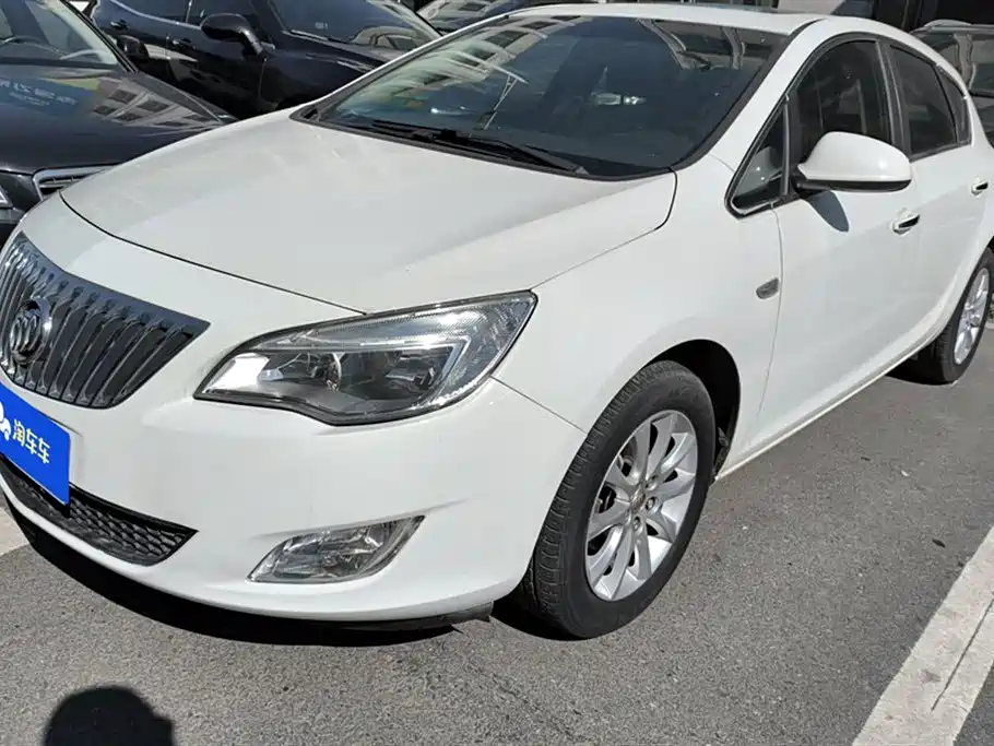 Buick Excelle 2012
