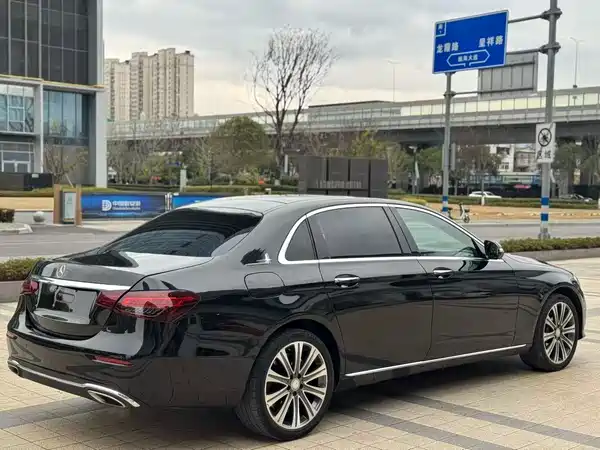 Mercedes-Benz E-Class 2017
