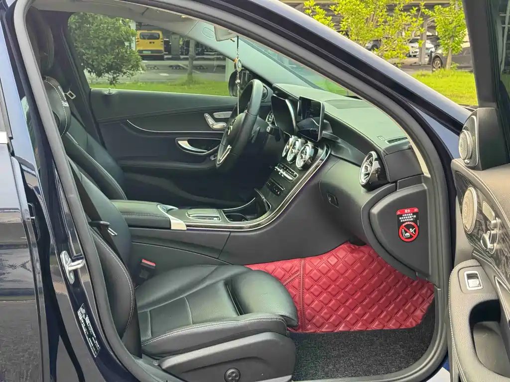 Mercedes-Benz C-Class 2019