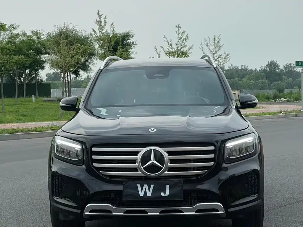 Mercedes-Benz GLB 2024