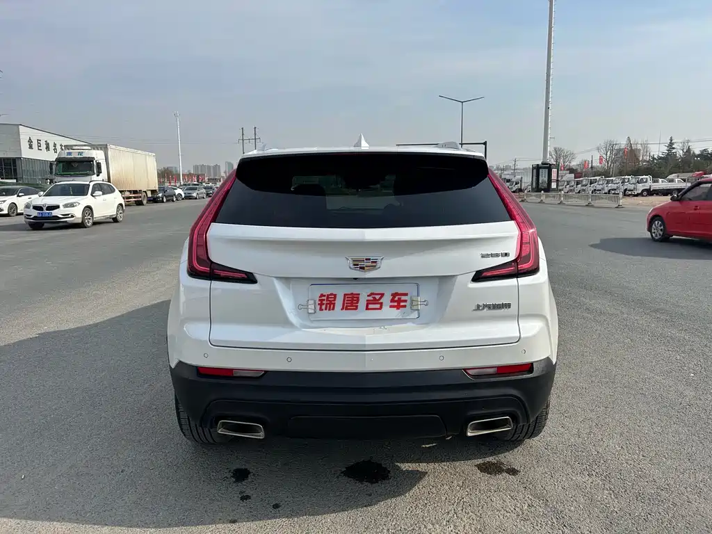Cadillac XT4 2021 — фото 13