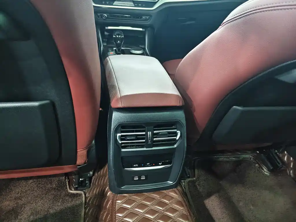 BMW 3 Series 2022 — фото 11