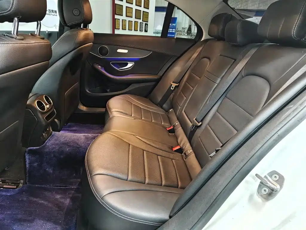 Mercedes-Benz C-Class 2020 — фото 15