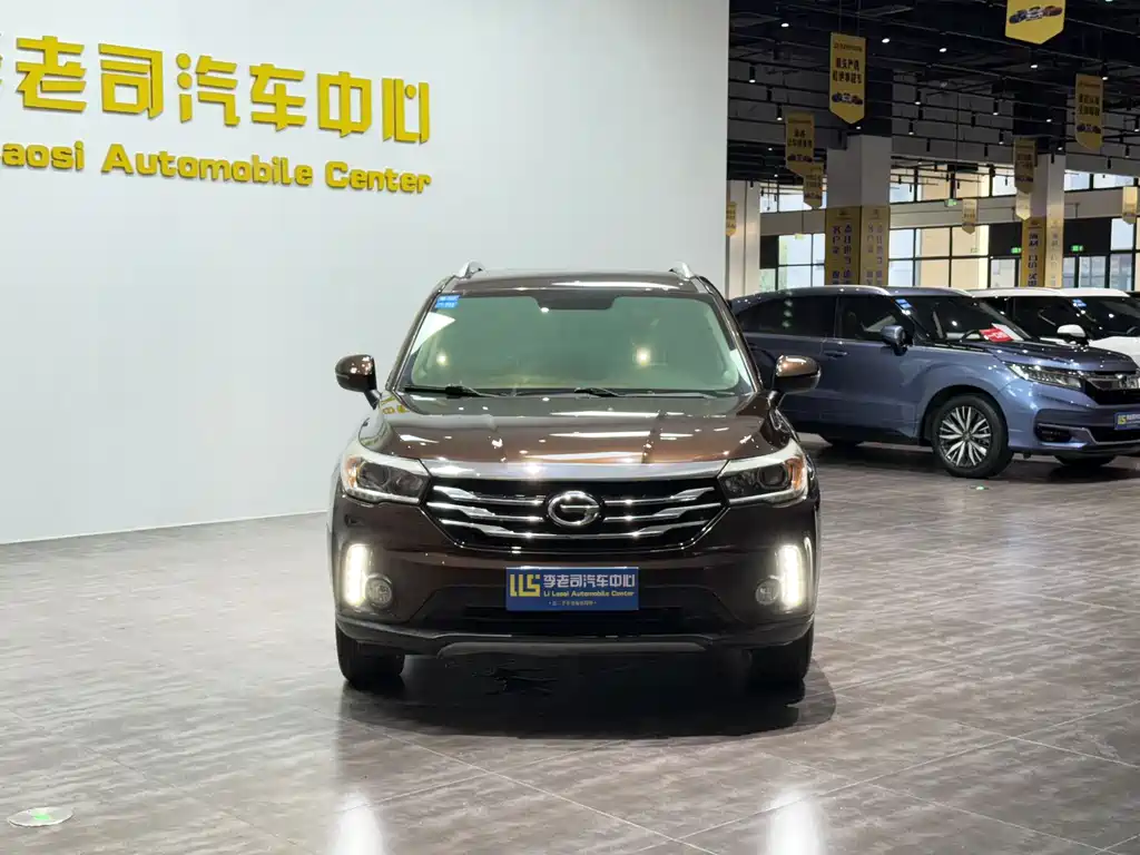 GAC Motor Trumpchi GS4 2016 — фото 2
